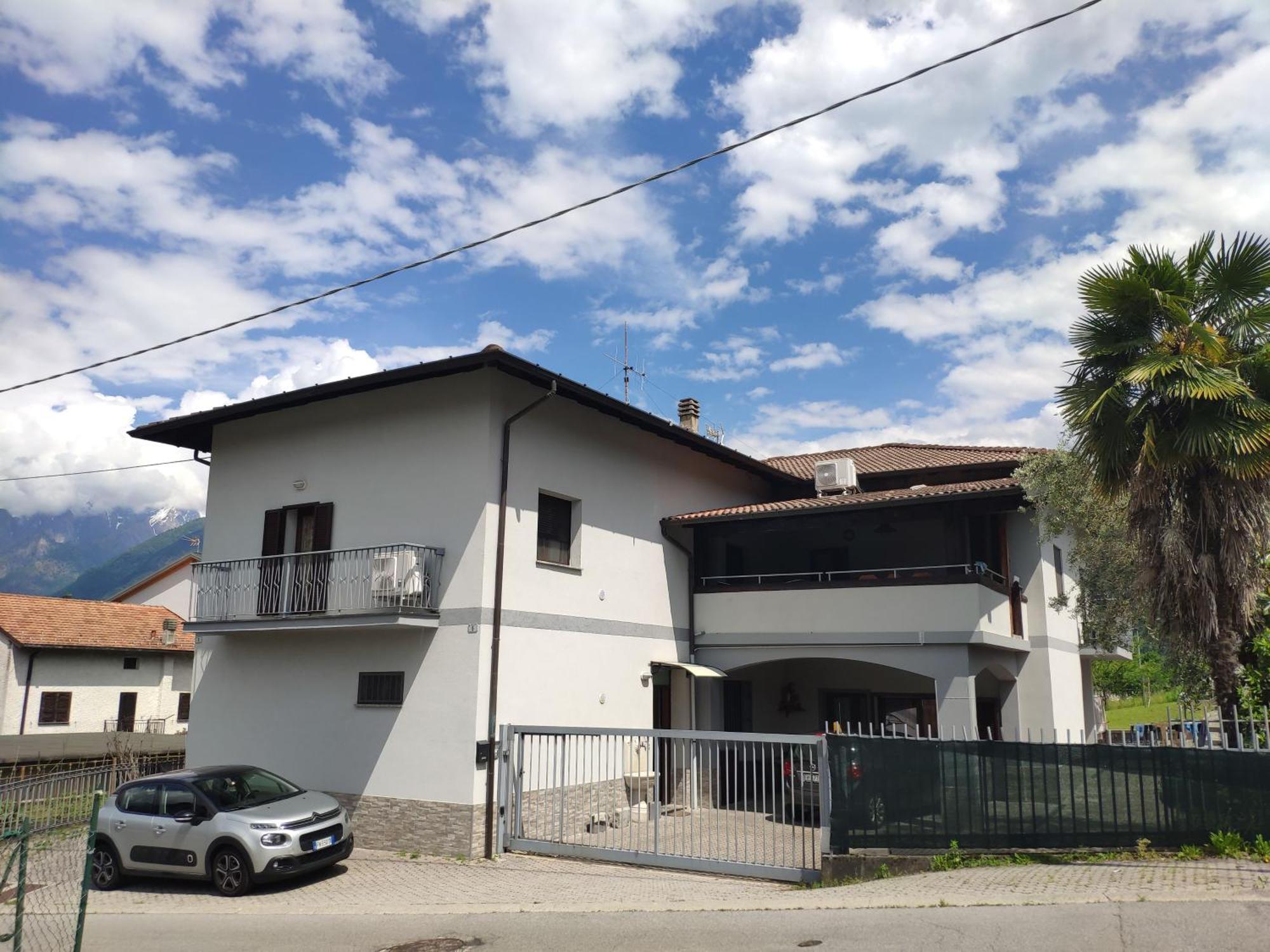 Chiaro House Apartamento Colico Exterior foto